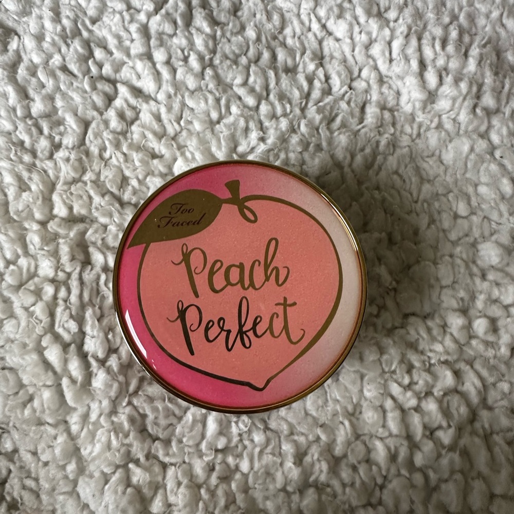 Too Faced powder